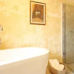 Beautiful Benvenuti With Private Pool Near * 모토분