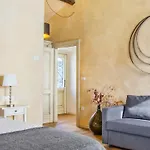 Beautiful Benvenuti With Private Pool Near 빌라 모토분