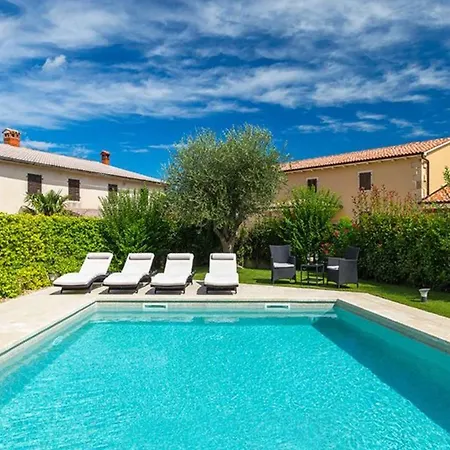 Beautiful Benvenuti With Private Pool Near Motovun